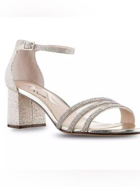 Nina Nagida open toe dress sandal size 6 Silver w/rhinestones, block heel Nice!